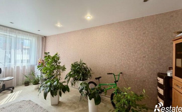 4-комн квартира Иркутск, улица Жукова, 2