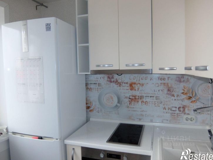 3-комн квартира ул Романтиков, 1,  д. 1