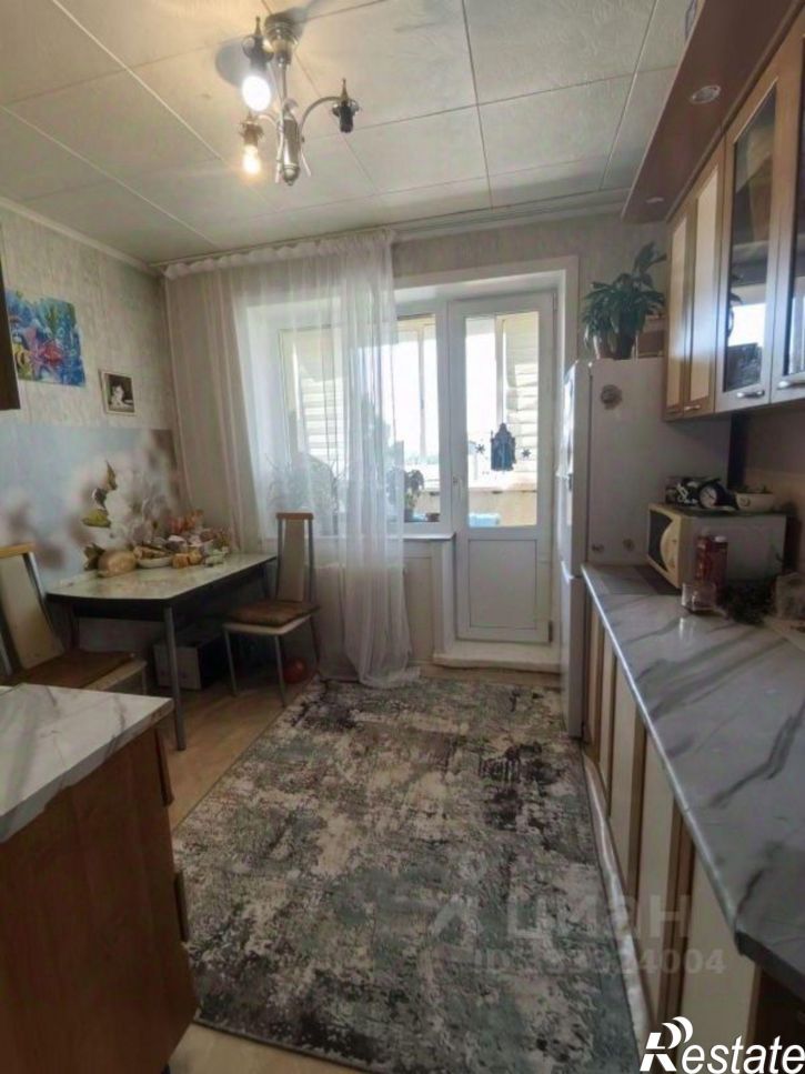 3-комн квартира пр-кт Дружбы Народов, 42,  д. 42