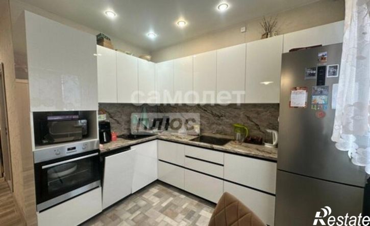 2-комн квартира 10-й квартал, 4