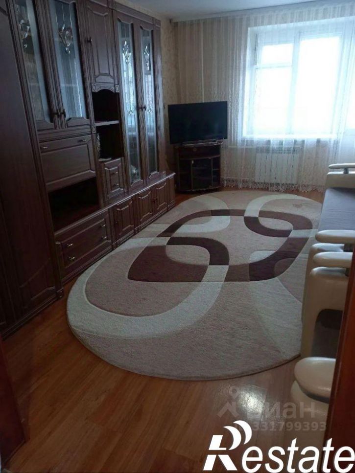 3-комн квартира улица Орджоникидзе, 40,  д. 40