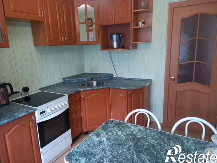 3-комн квартира улица Орджоникидзе, 40,  д. 40