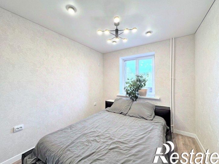 3-комн квартира 7-я улица, 244,  д. 244