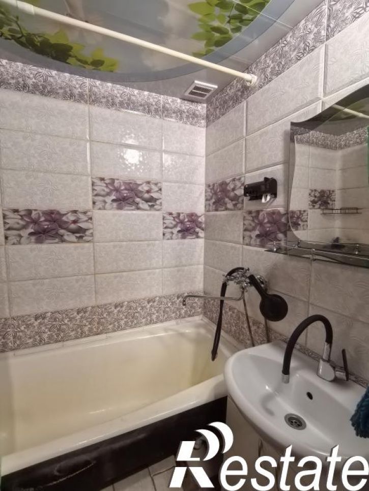 3-комн квартира Дружбы Народов пр-кт, 68