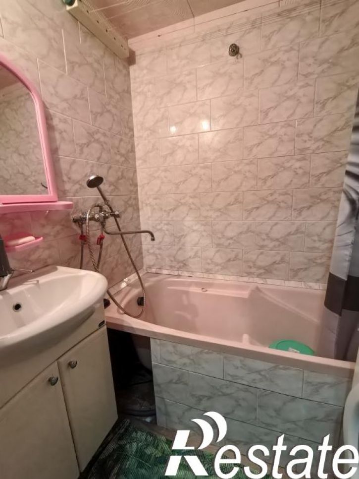 2-комн квартира Дружбы Народов пр-кт, 72