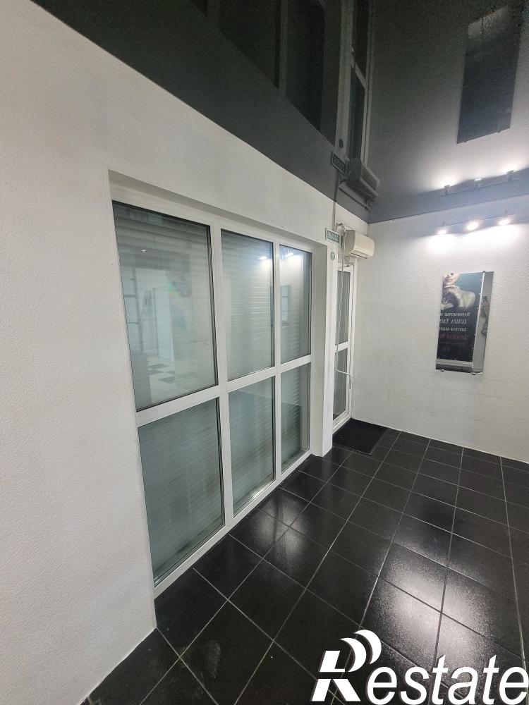 Купить офис, помещение под офис за 3 650 000 рублей на Героев Труда, 17